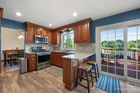 1341 West Sturbridge Drive Hoffman Estates IL 60192