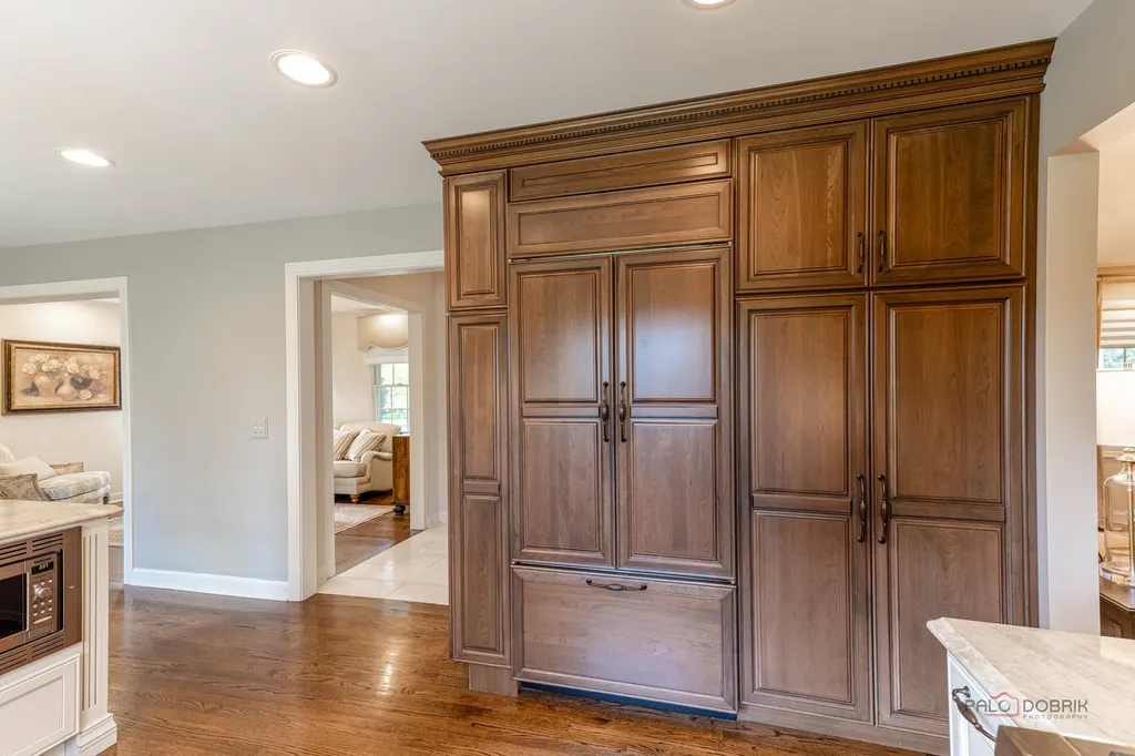 22205 West Pineview Drive Antioch IL 60002