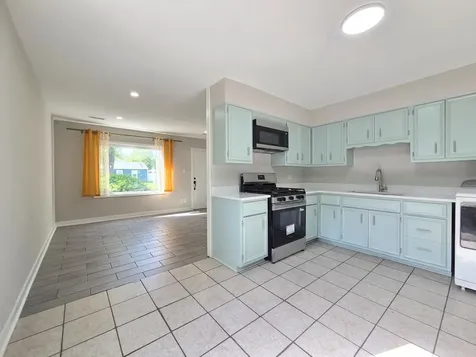2124 218TH Place Sauk Village IL 60411
