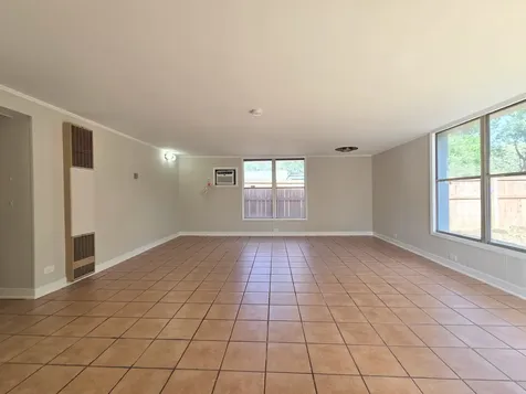 2124 218TH Place Sauk Village IL 60411