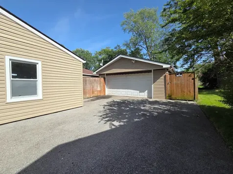 2124 218TH Place Sauk Village IL 60411