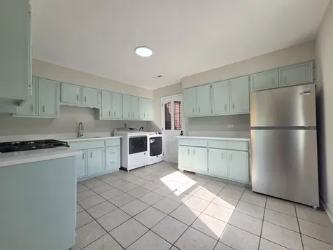 2124 218TH Place Sauk Village IL 60411