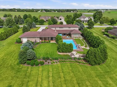 24104 South Old Farm Road Manhattan IL 60442