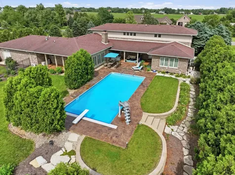 24104 South Old Farm Road Manhattan IL 60442