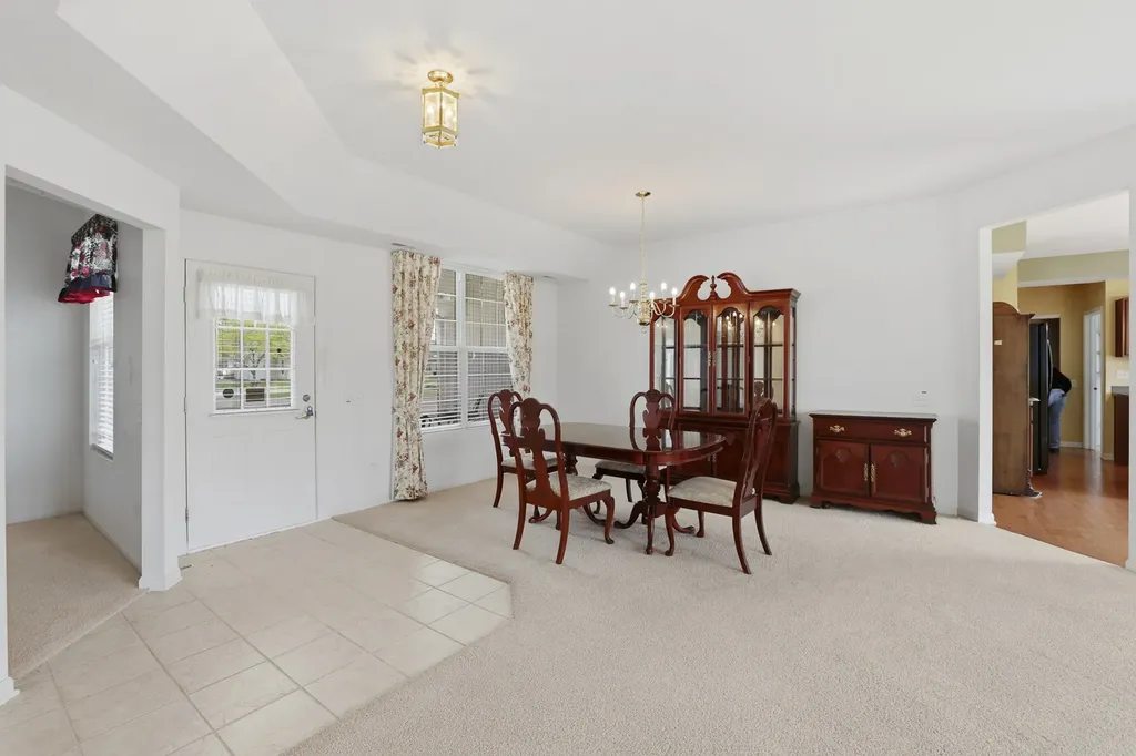 13505 Delaney Road Huntley IL 60142