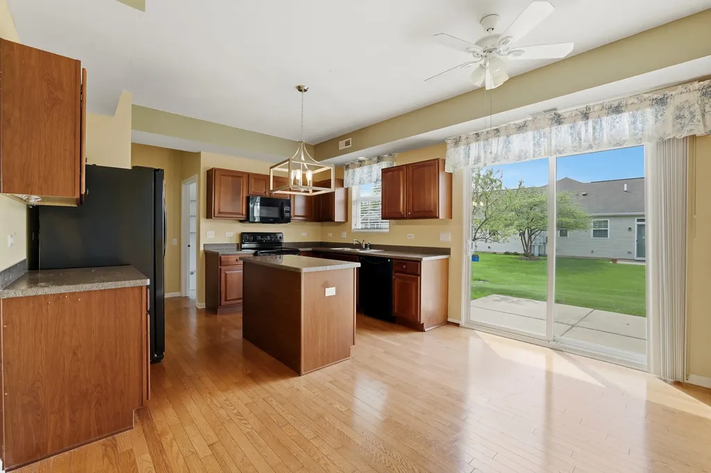 13505 Delaney Road Huntley IL 60142