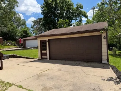907 Houston Avenue Elgin IL 60120