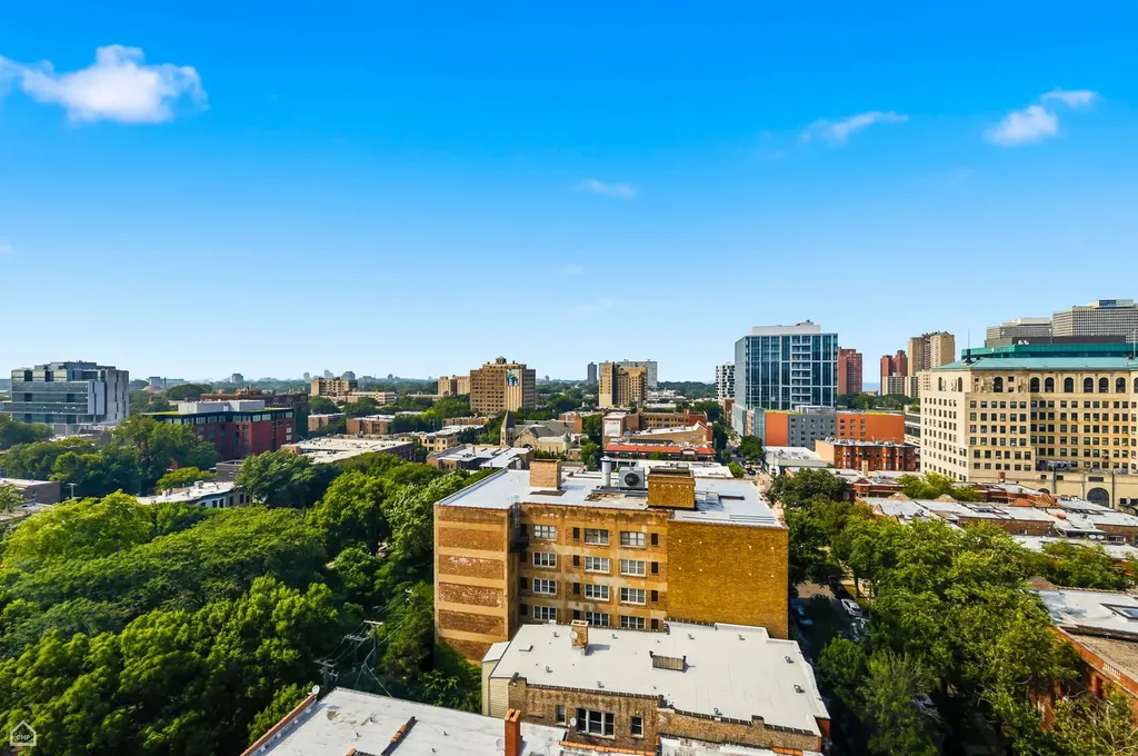 5400 South Harper Avenue Chicago IL 60615