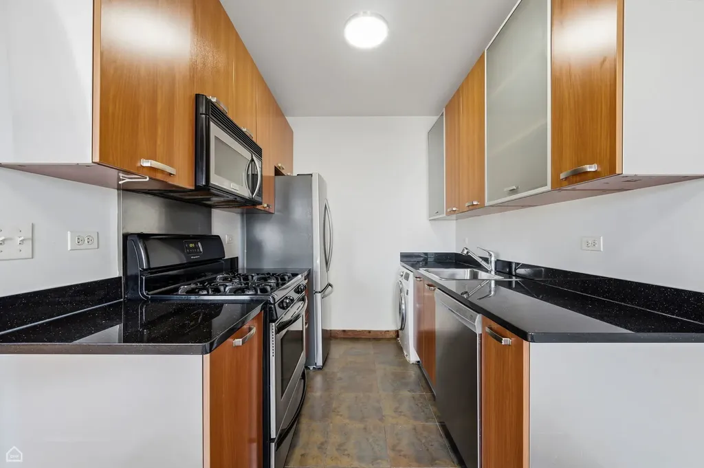 5400 South Harper Avenue Chicago IL 60615
