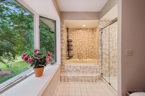 1413 Annie Lane Libertyville IL 60048