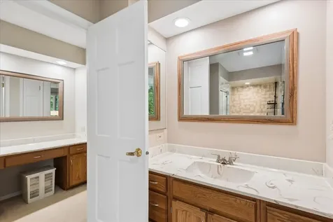 1413 Annie Lane Libertyville IL 60048