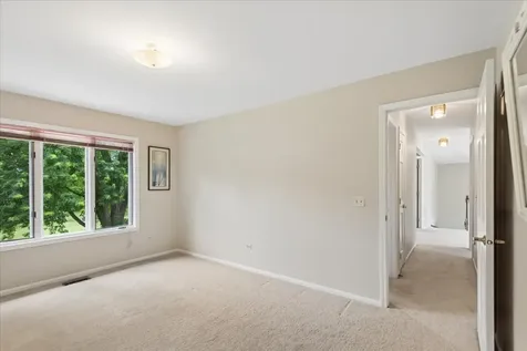 1413 Annie Lane Libertyville IL 60048