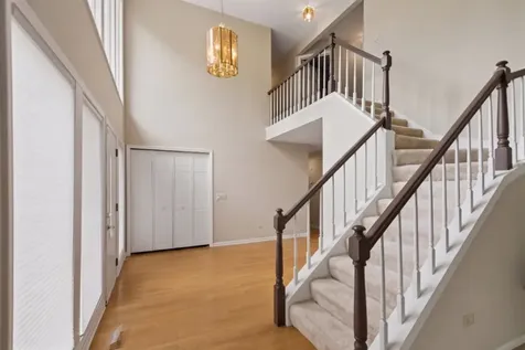 1413 Annie Lane Libertyville IL 60048