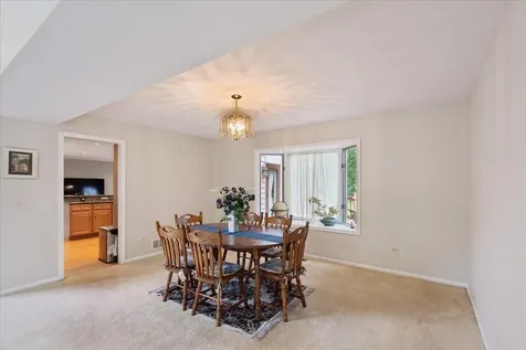 1413 Annie Lane Libertyville IL 60048