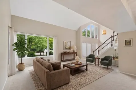 1413 Annie Lane Libertyville IL 60048