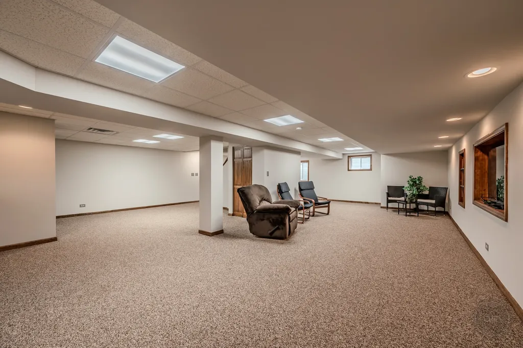 3178 Preakness Drive Aurora IL 60502