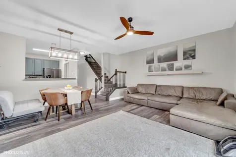 203 Oxford Court Oswego IL 60543