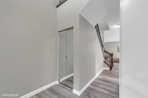 203 Oxford Court Oswego IL 60543