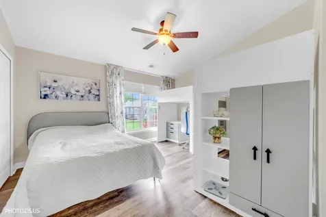 203 Oxford Court Oswego IL 60543