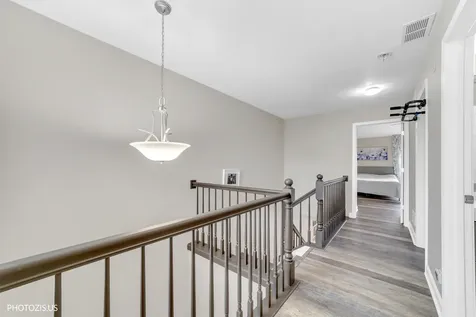 203 Oxford Court Oswego IL 60543