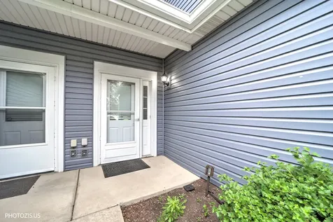 203 Oxford Court Oswego IL 60543