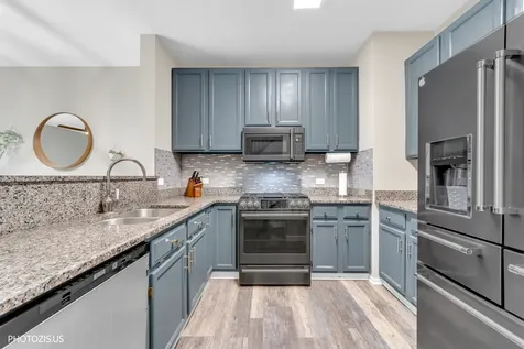 203 Oxford Court Oswego IL 60543