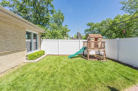 9858 South Springfield Avenue Evergreen Park IL 60805