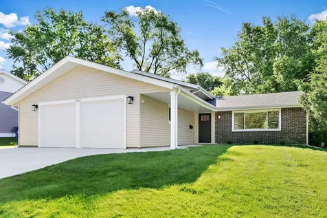 1005 Carlton Lane Schaumburg IL 60193