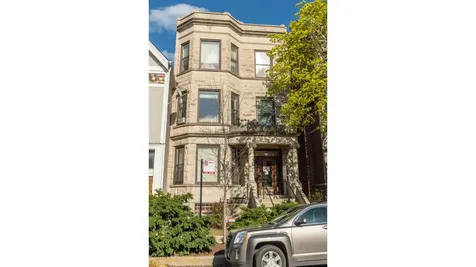 3423 North Seminary Street Chicago IL 60657