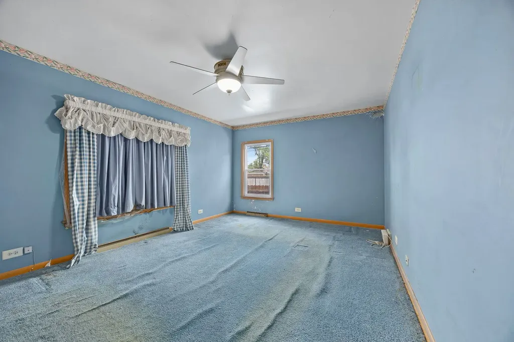 1716 North Neva Avenue Chicago IL 60707