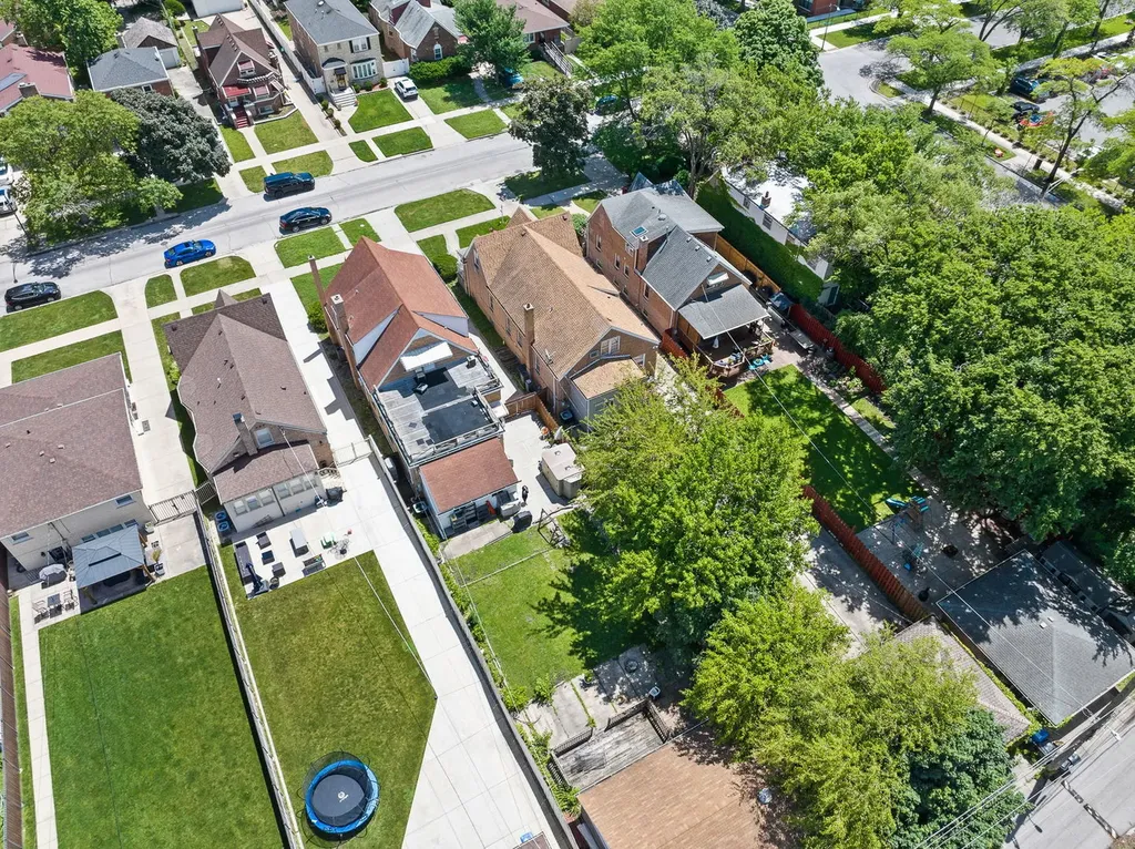 1716 North Neva Avenue Chicago IL 60707