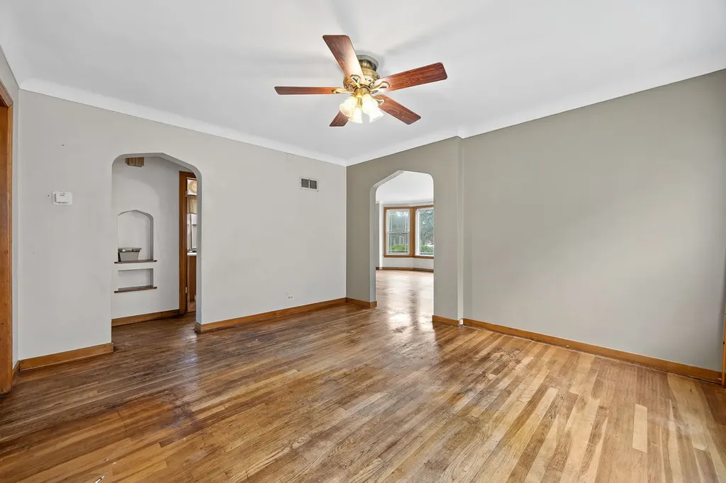 1716 North Neva Avenue Chicago IL 60707