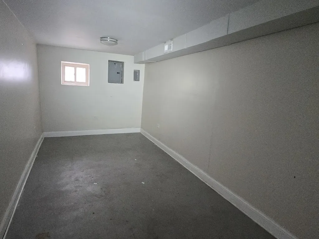 5750 West 65th Street Chicago IL 60638