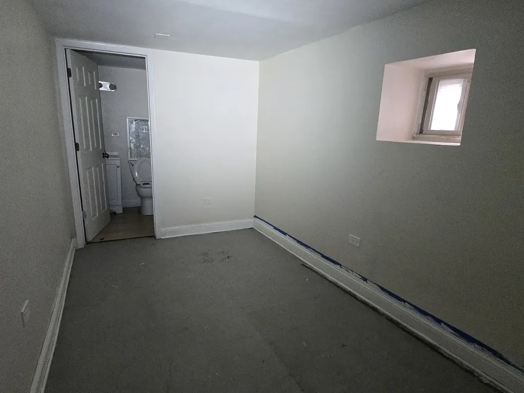 5750 West 65th Street Chicago IL 60638