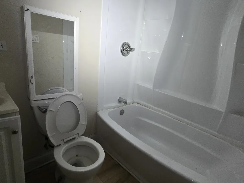 5750 West 65th Street Chicago IL 60638