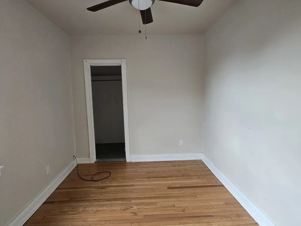 5750 West 65th Street Chicago IL 60638