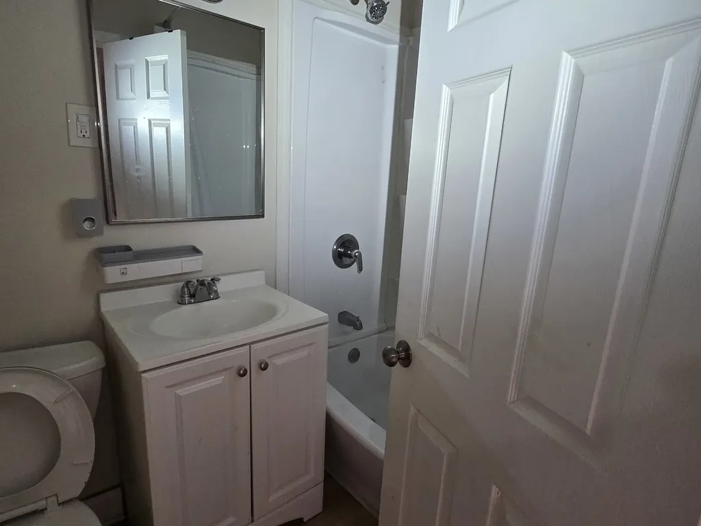 5750 West 65th Street Chicago IL 60638