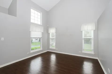 2290 Applewood Lane Woodstock IL 60098