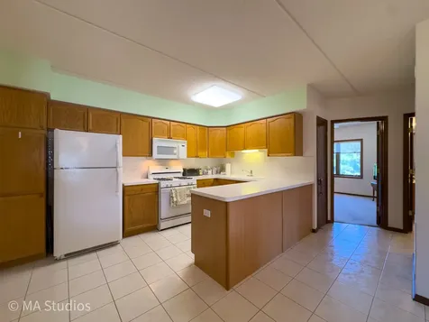 1325 Perry Street Des Plaines IL 60016