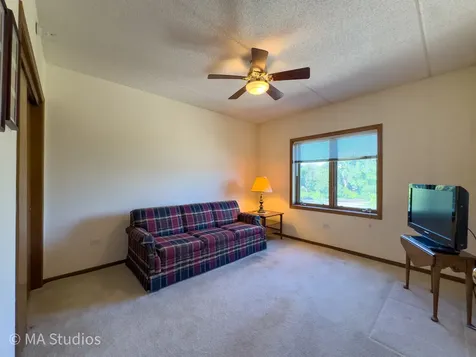 1325 Perry Street Des Plaines IL 60016