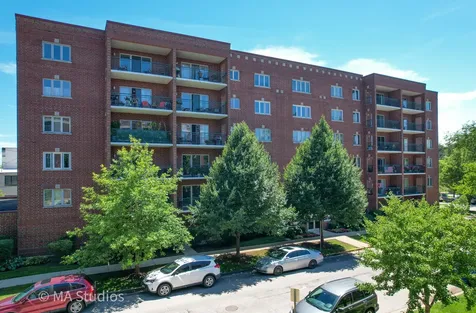 1325 Perry Street Des Plaines IL 60016