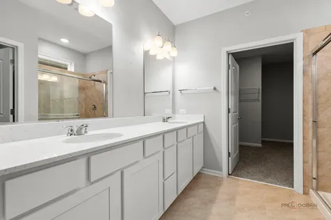324 South Fork Drive Gurnee IL 60031