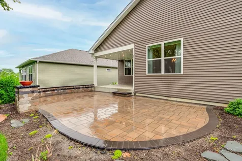 324 South Fork Drive Gurnee IL 60031