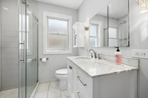 1843 North 75th Avenue Elmwood Park IL 60707