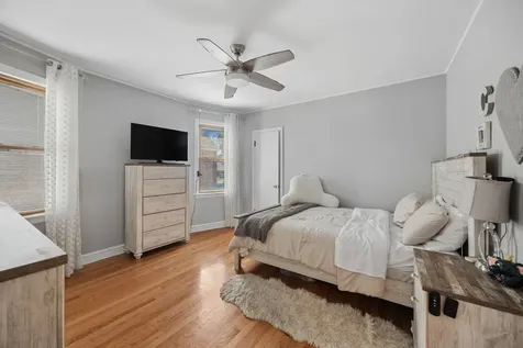 1843 North 75th Avenue Elmwood Park IL 60707