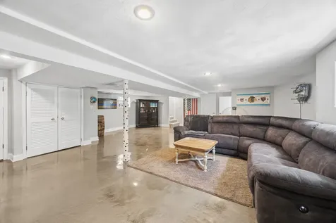1843 North 75th Avenue Elmwood Park IL 60707