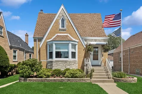 1843 North 75th Avenue Elmwood Park IL 60707