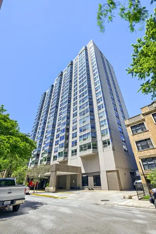 720 West Gordon Terrace Chicago IL 60613