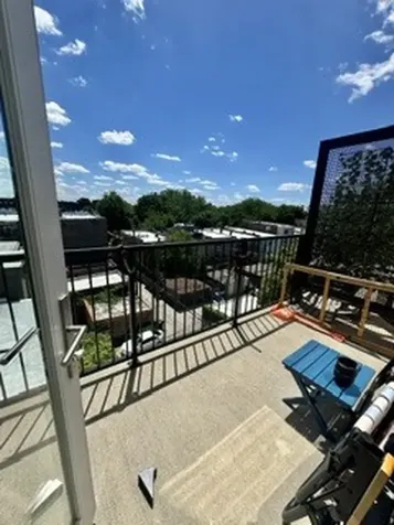 2407 West Eastwood Avenue Chicago IL 60625