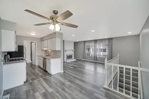 103 Red Barn Road Matteson IL 60443